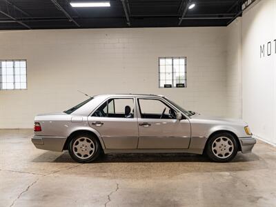 1994 Mercedes-Benz E 500 - Photo 8 - Peoria, IL 61615