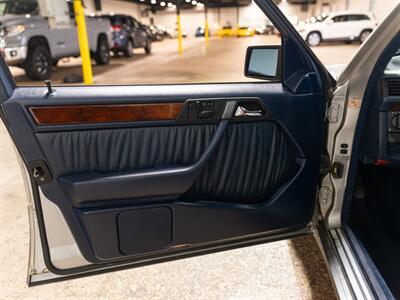 1994 Mercedes-Benz E 500 - Photo 21 - Peoria, IL 61615