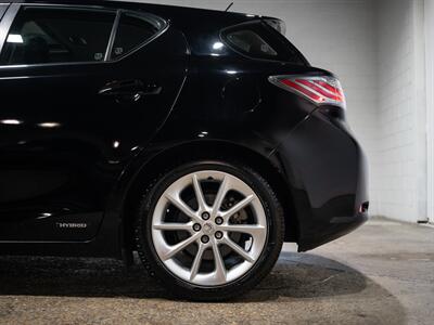 2012 Lexus CT 200h   - Photo 17 - Peoria, IL 61615