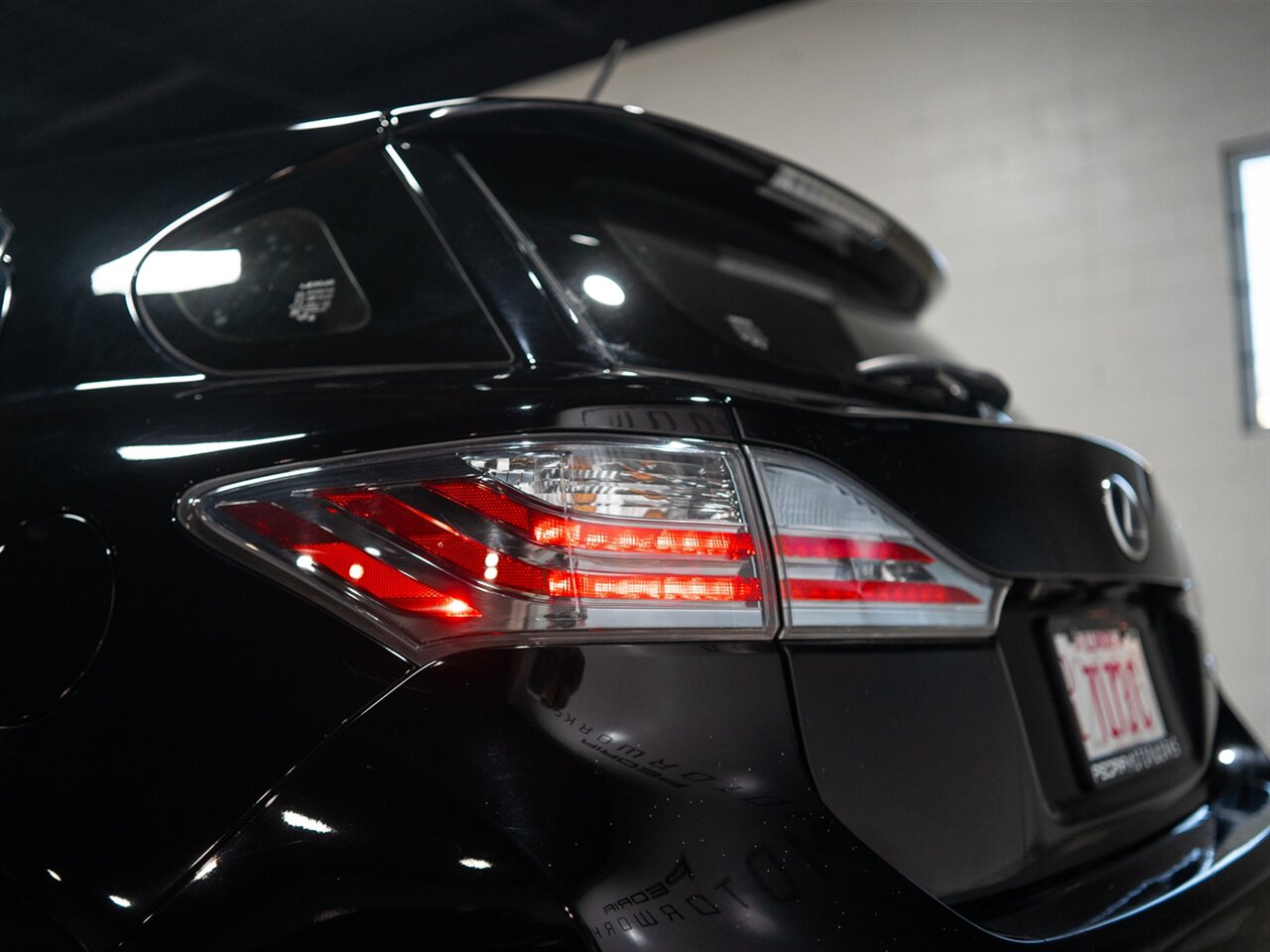 2012 Lexus CT 200h   - Photo 10 - Peoria, IL 61615