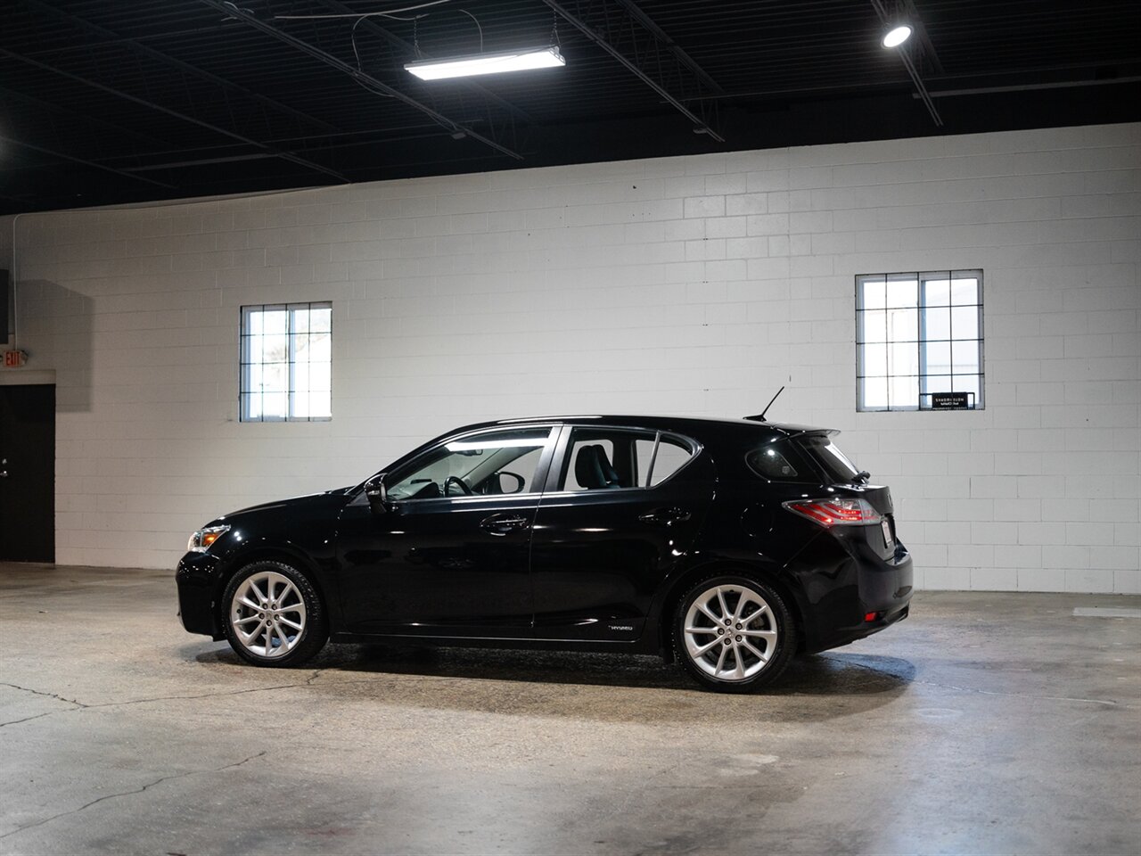 2012 Lexus CT 200h   - Photo 6 - Peoria, IL 61615