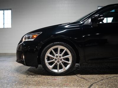 2012 Lexus CT 200h   - Photo 16 - Peoria, IL 61615