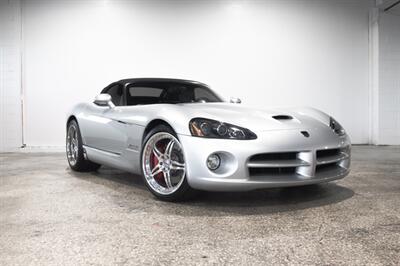 2004 Dodge Viper SRT-10  