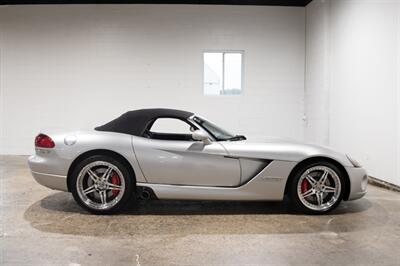 2004 Dodge Viper SRT-10   - Photo 5 - Peoria, IL 61615