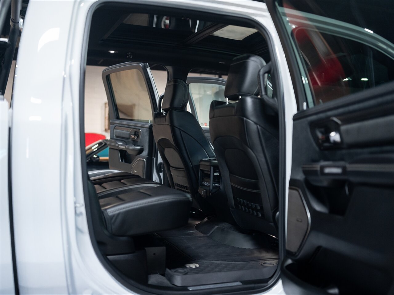 2022 RAM 1500 TRX - Photo 32 - Peoria, IL 61615