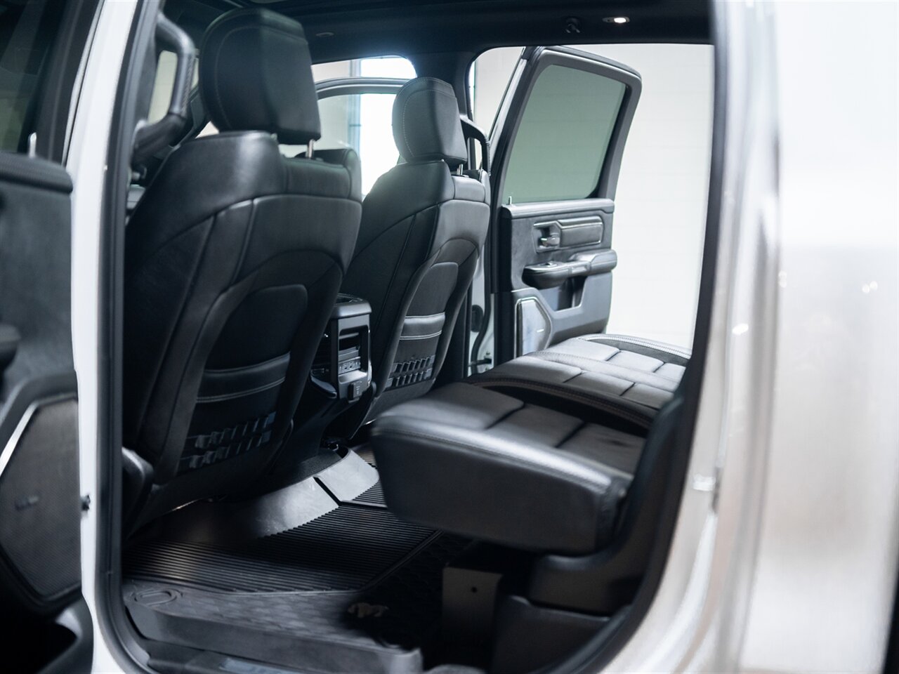 2022 RAM 1500 TRX - Photo 35 - Peoria, IL 61615