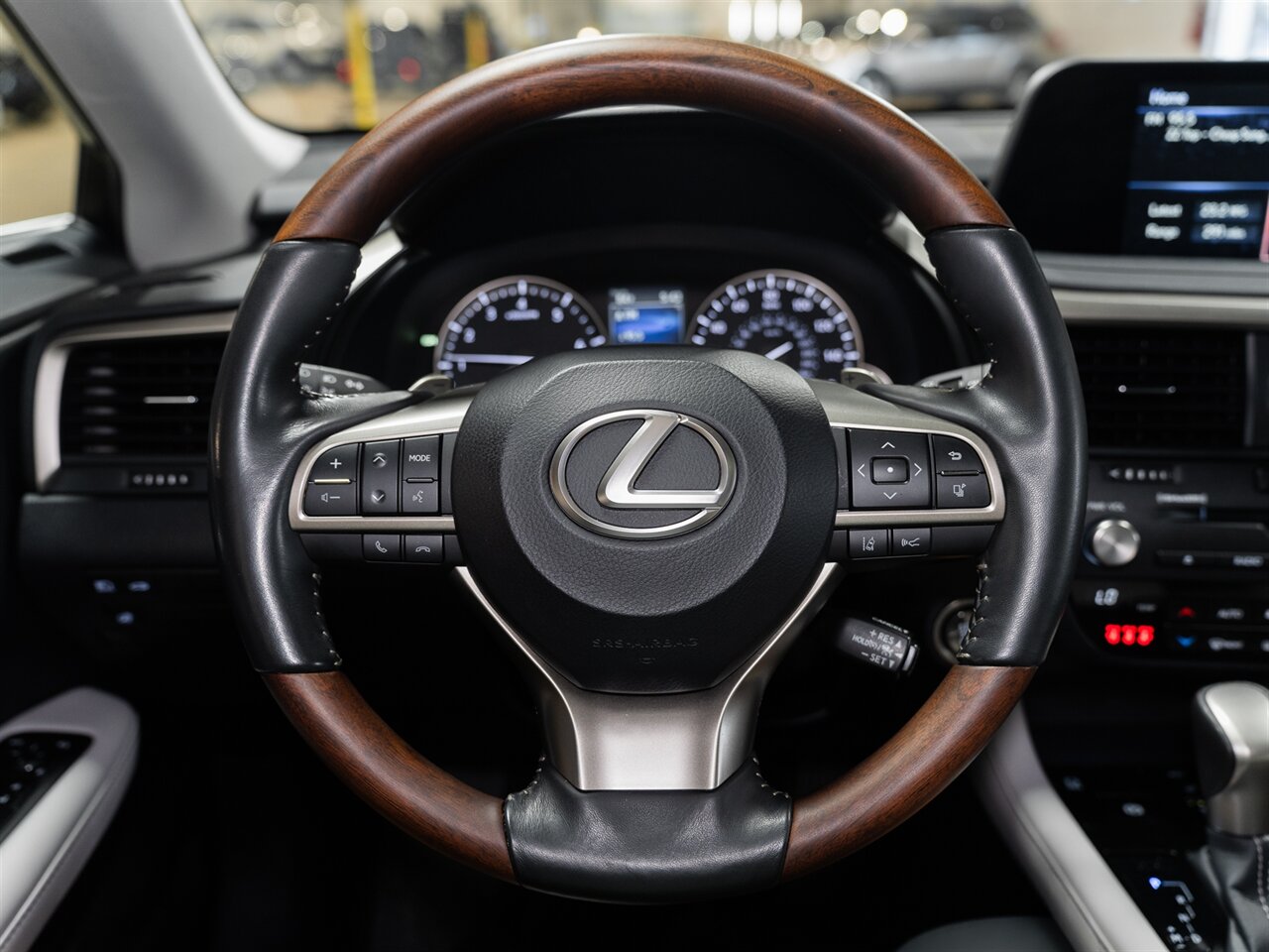2022 Lexus RX 350   - Photo 19 - Peoria, IL 61615