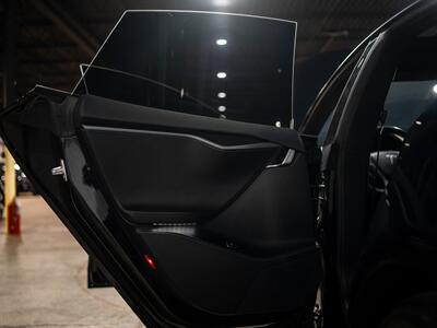 2020 Tesla Model S Performance - Photo 37 - Peoria, IL 61615
