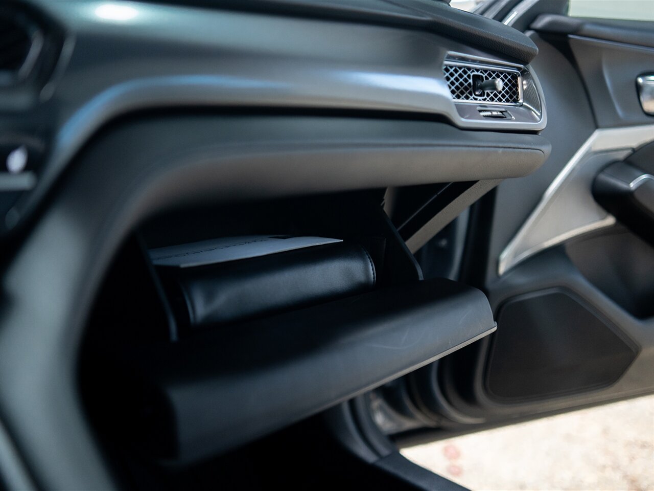 2026 Acura Integra Type S - Photo 23 - Peoria, IL 61615