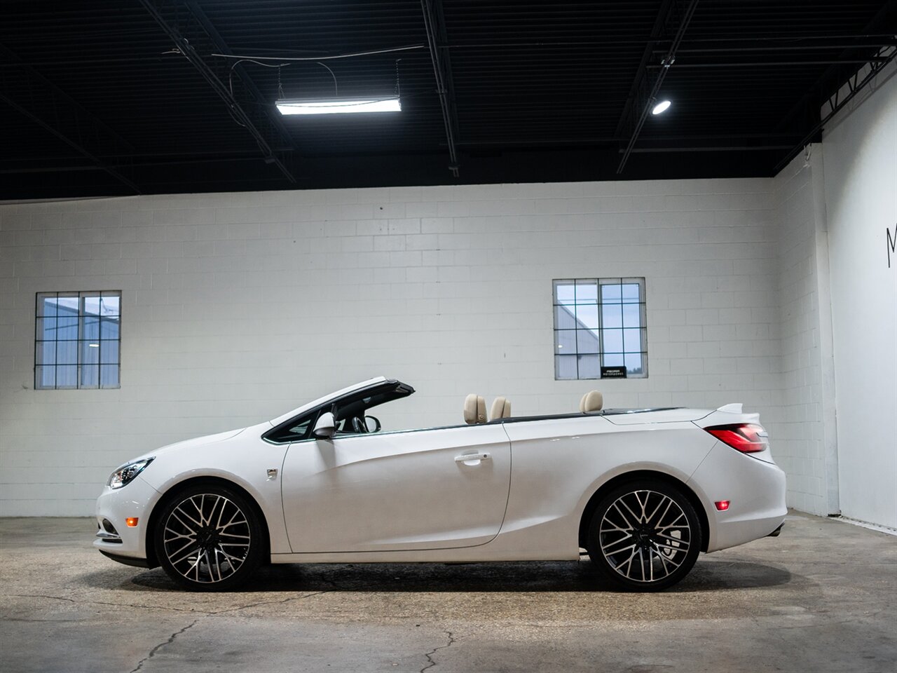 2016 Buick Cascada Premium - Photo 5 - Peoria, IL 61615
