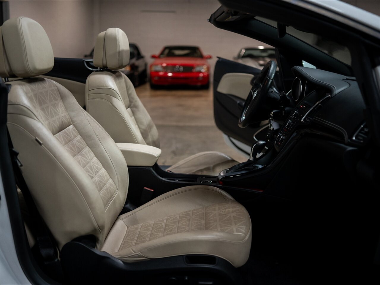 2016 Buick Cascada Premium - Photo 26 - Peoria, IL 61615