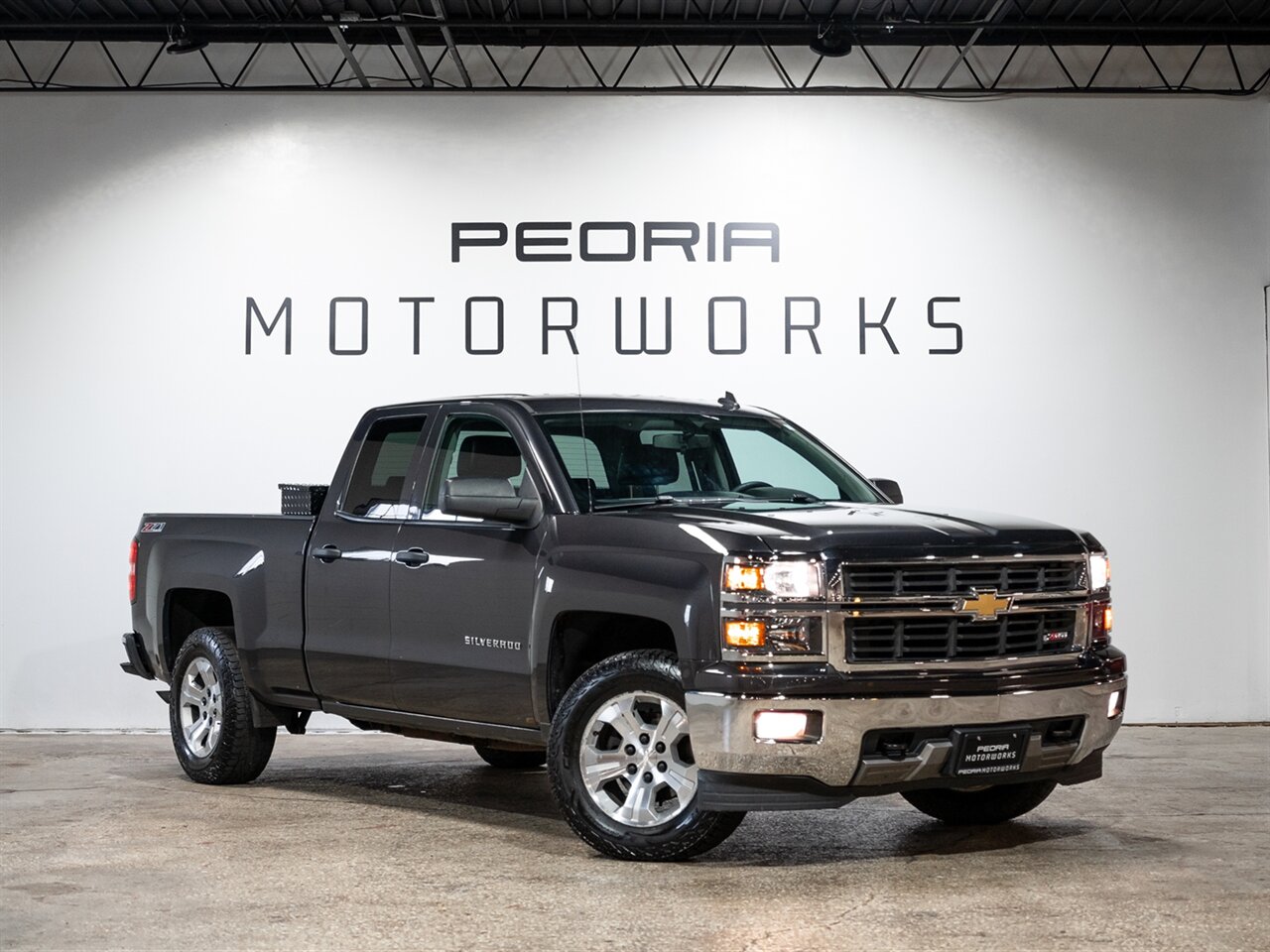 2014 Chevrolet Silverado 1500 LT Z71   - Photo 1 - Peoria, IL 61615