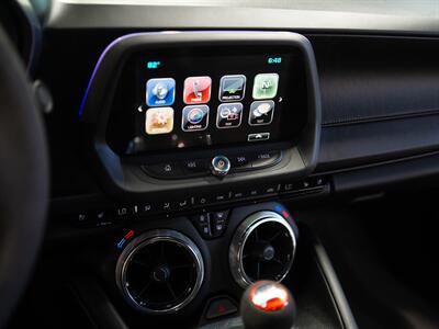 2018 Chevrolet Camaro SS - Photo 25 - Peoria, IL 61615
