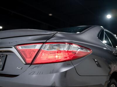 2017 Toyota Camry SE   - Photo 14 - Peoria, IL 61615