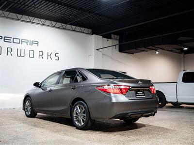 2017 Toyota Camry SE   - Photo 5 - Peoria, IL 61615