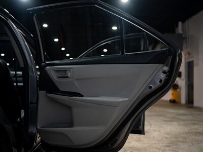 2017 Toyota Camry SE   - Photo 25 - Peoria, IL 61615