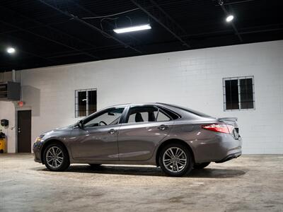 2017 Toyota Camry SE   - Photo 4 - Peoria, IL 61615