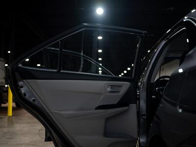 2017 Toyota Camry SE   - Photo 24 - Peoria, IL 61615