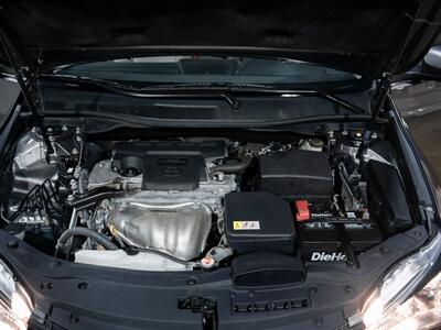 2017 Toyota Camry SE   - Photo 19 - Peoria, IL 61615