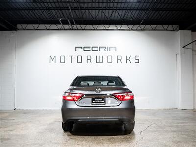 2017 Toyota Camry SE   - Photo 8 - Peoria, IL 61615