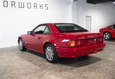 1995 Mercedes-Benz SL 320   - Photo 8 - Peoria, IL 61615