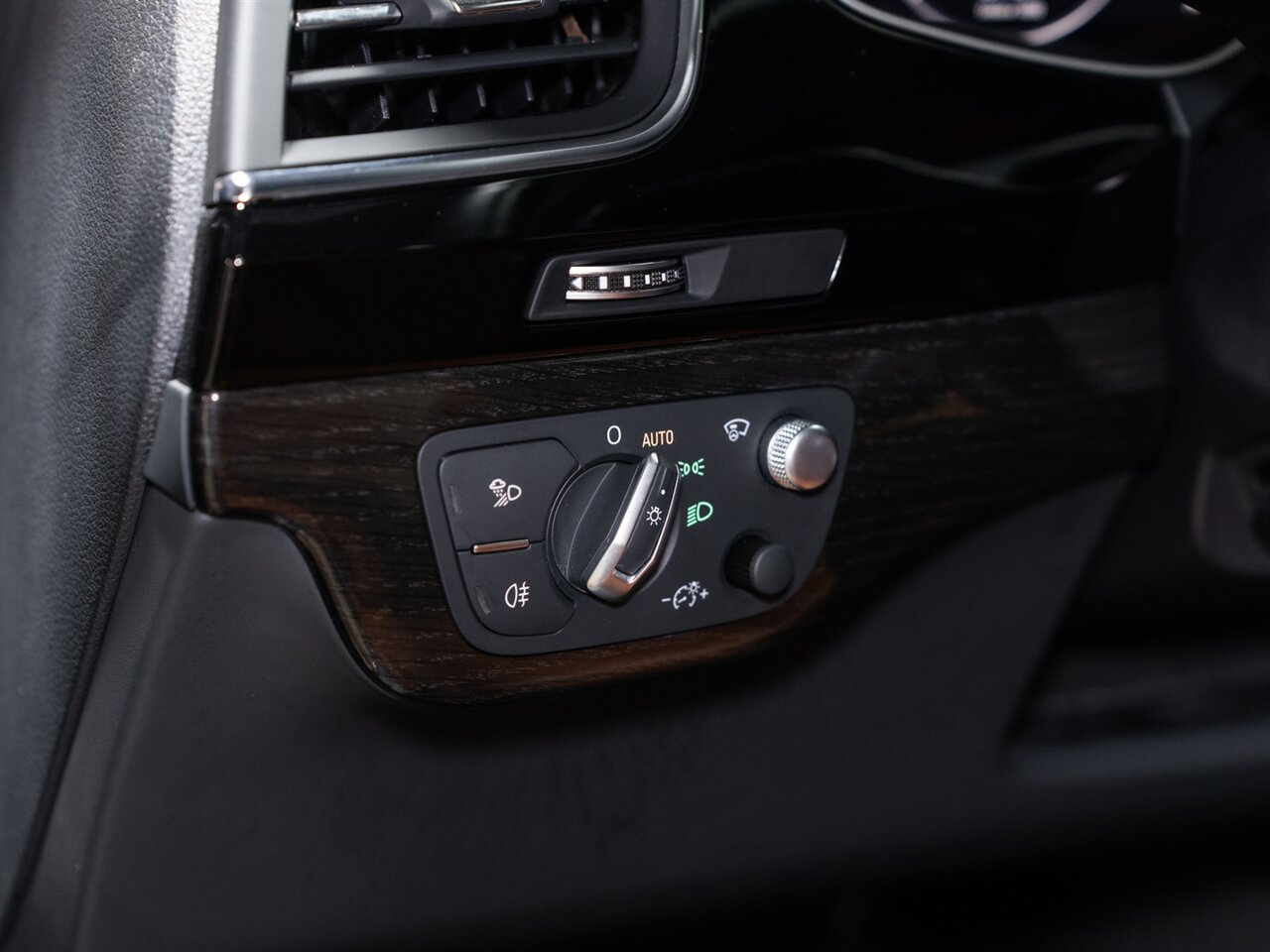 2019 Audi Q7 quattro Prestige 55 TFSI   - Photo 34 - Peoria, IL 61615