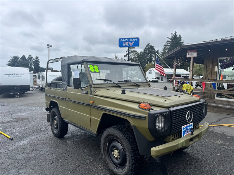 1988 Mercedes-Benz 240GD Wolf  