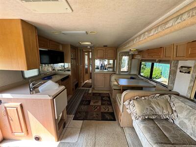 2002 National Dolphin 6355   - Photo 5 - Brookings, OR 97415