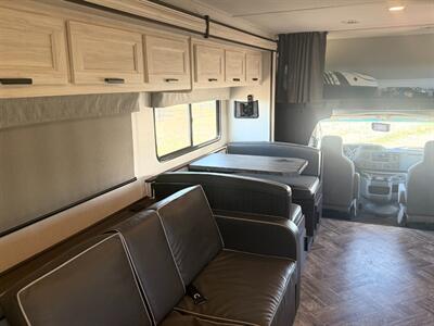 2023 Forest River 2550 DS  SUNSEEKER - Photo 8 - Redmond, OR 97756