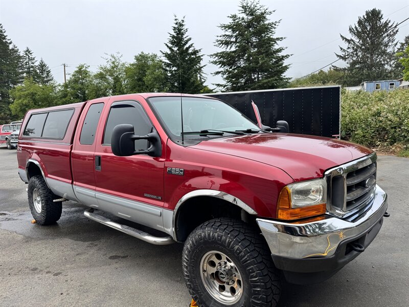 2001 Ford F-250 Super Duty XLT - Photo 1 - Brookings, OR 97415