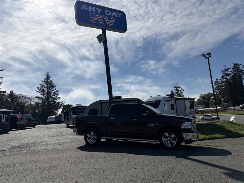 2014 RAM 1500 Lone Star  CREW CAB