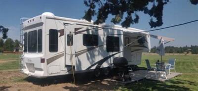 2006 Fifth Wheel Carriage Cameo LXI 35 FT   - Photo 3 - Redmond, OR 97756