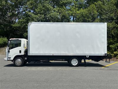 2019 Chevrolet W4500   - Photo 3 - South Weymouth, MA 02190