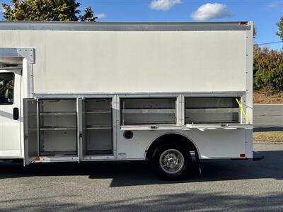 2017 Chevrolet Express 3500   - Photo 26 - South Weymouth, MA 02190