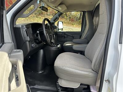 2018 GMC Savana 3500 - Photo 15 - South Weymouth, MA 02190