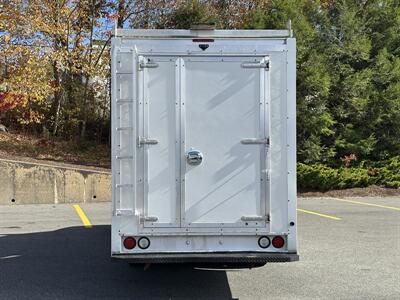 2018 GMC Savana 3500 - Photo 5 - South Weymouth, MA 02190