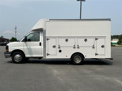 2015 Chevrolet Express 12 ft utility   - Photo 3 - South Weymouth, MA 02190