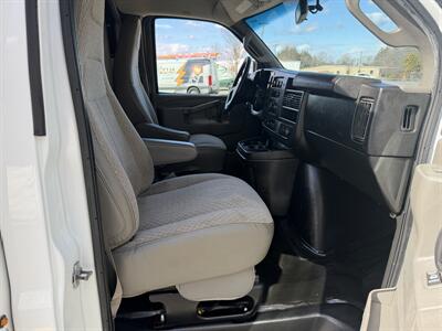2018 Chevrolet Express 3500   - Photo 15 - South Weymouth, MA 02190