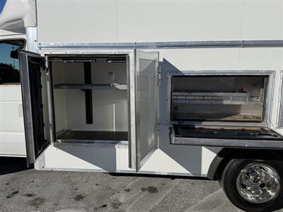 2024 Ford E-450 SD   - Photo 10 - South Weymouth, MA 02190