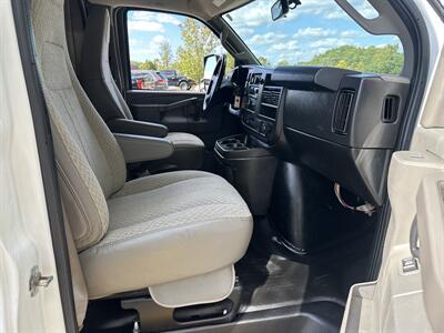 2020 GMC Savana 3500   - Photo 17 - South Weymouth, MA 02190