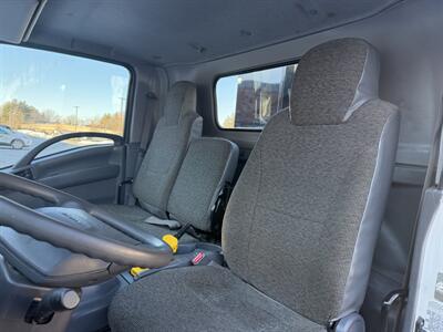 2022 Isuzu NQR   - Photo 23 - South Weymouth, MA 02190