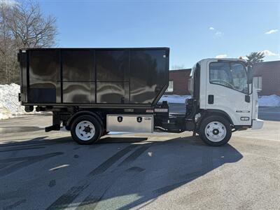 2022 Isuzu NQR   - Photo 4 - South Weymouth, MA 02190
