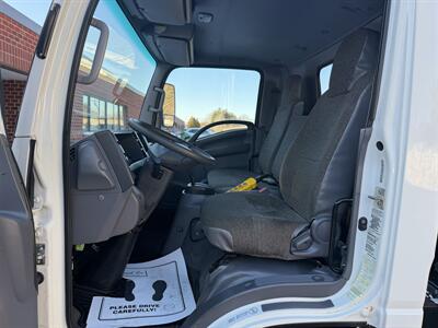 2022 Isuzu NQR   - Photo 16 - South Weymouth, MA 02190