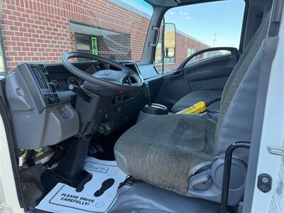 2022 Isuzu NQR   - Photo 24 - South Weymouth, MA 02190