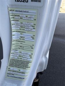 2022 Isuzu NQR   - Photo 25 - South Weymouth, MA 02190