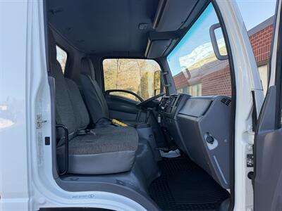 2022 Isuzu NQR   - Photo 17 - South Weymouth, MA 02190