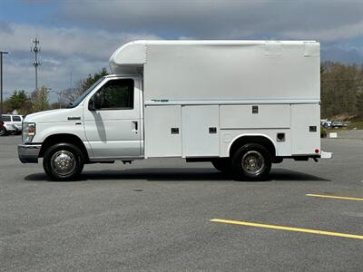 2012 Ford E-Series Van 12' UTILITY   - Photo 3 - South Weymouth, MA 02190