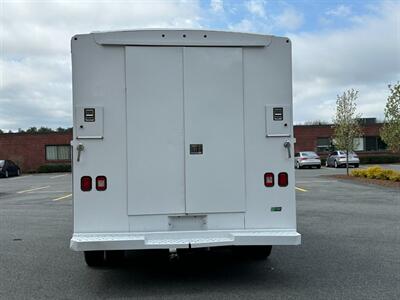 2012 Ford E-Series Van 12' UTILITY   - Photo 5 - South Weymouth, MA 02190