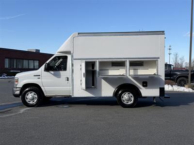 2015 Ford E-350 SD   - Photo 10 - South Weymouth, MA 02190