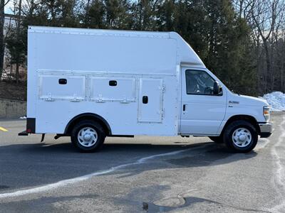 2015 Ford E-350 SD   - Photo 25 - South Weymouth, MA 02190